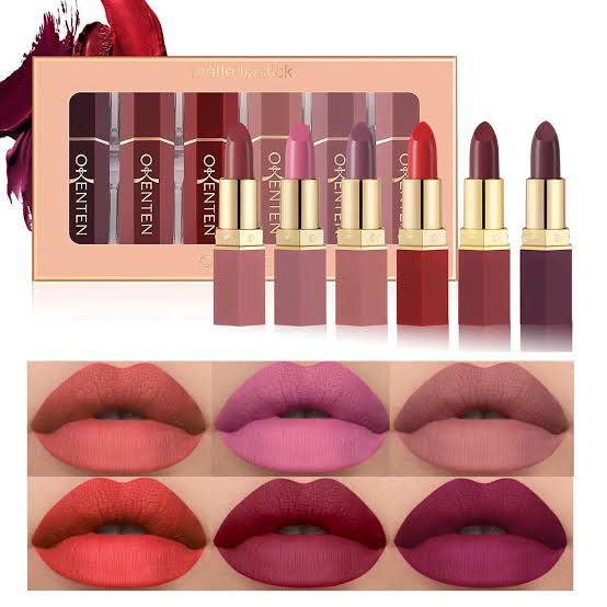 Long-Lasting Lipsticks in Red & Pink Shades