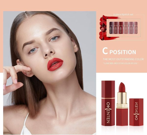 Long-Lasting Lipsticks in Red & Pink Shades