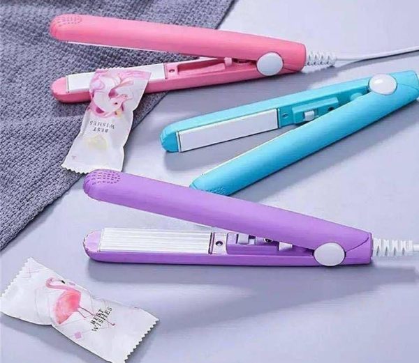 Mini Portable Hair Straightner / Air Smooth, Silky, Frizz-free And Healthy. (random Color)